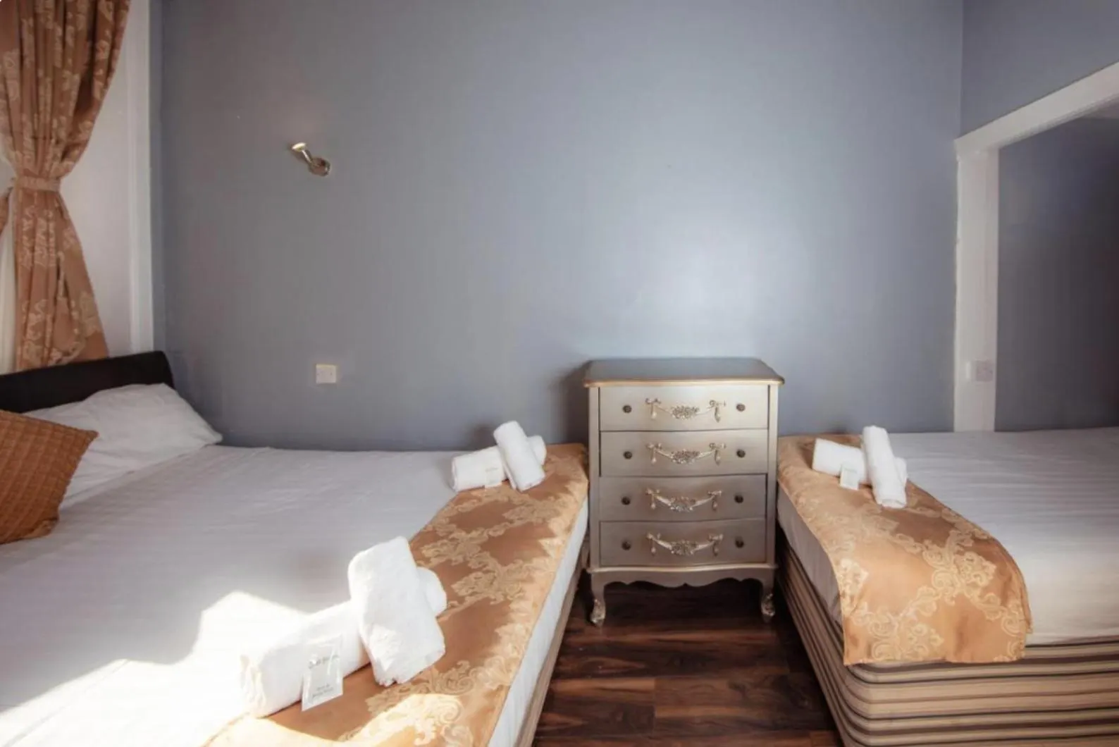 Super Central Apartment At The Meadows!1 Edinburgh